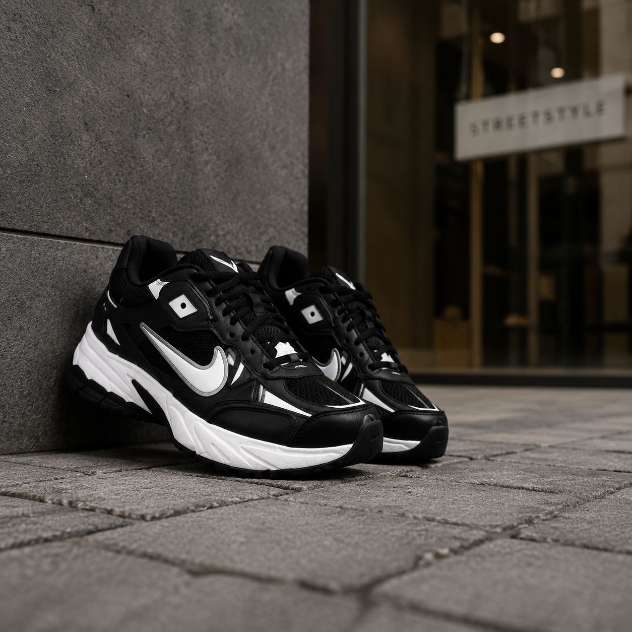 کفش ورزشی مردانه نایکی مدل Farzad-مشکی